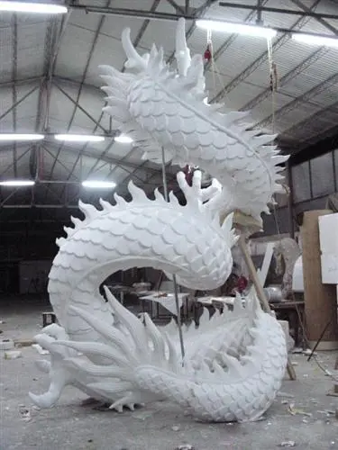 大型仿真龙头泡沫雕塑制作